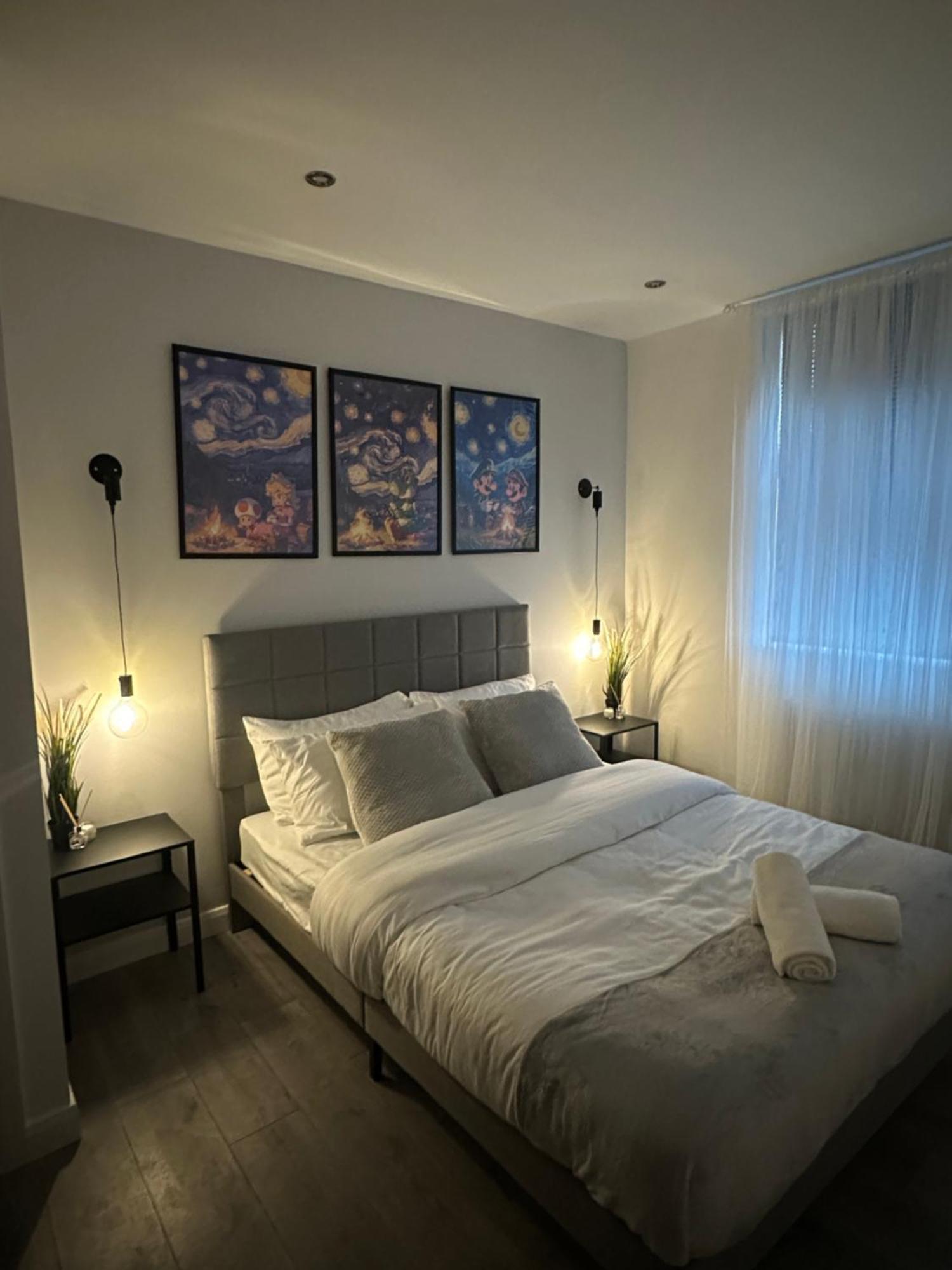 Retro Suite A Luxury Apartment With King Size Bed Wii Games And Entertainment Leicester Exteriér fotografie