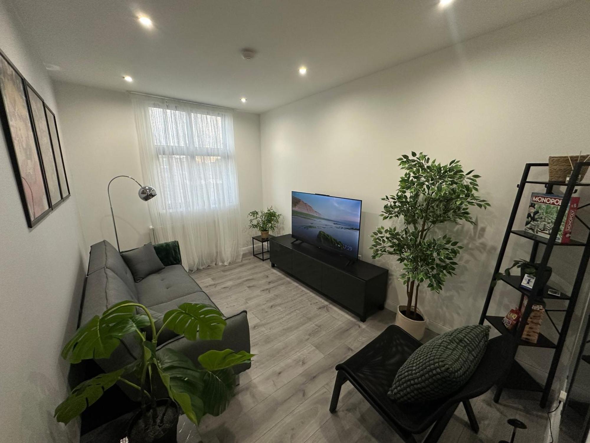 Retro Suite A Luxury Apartment With King Size Bed Wii Games And Entertainment Leicester Exteriér fotografie